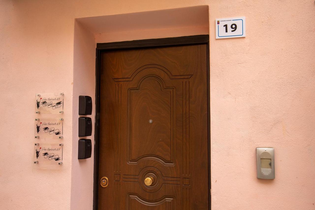 Via Cavour 19, Appartamento Del Conte Iglesias Dış mekan fotoğraf
